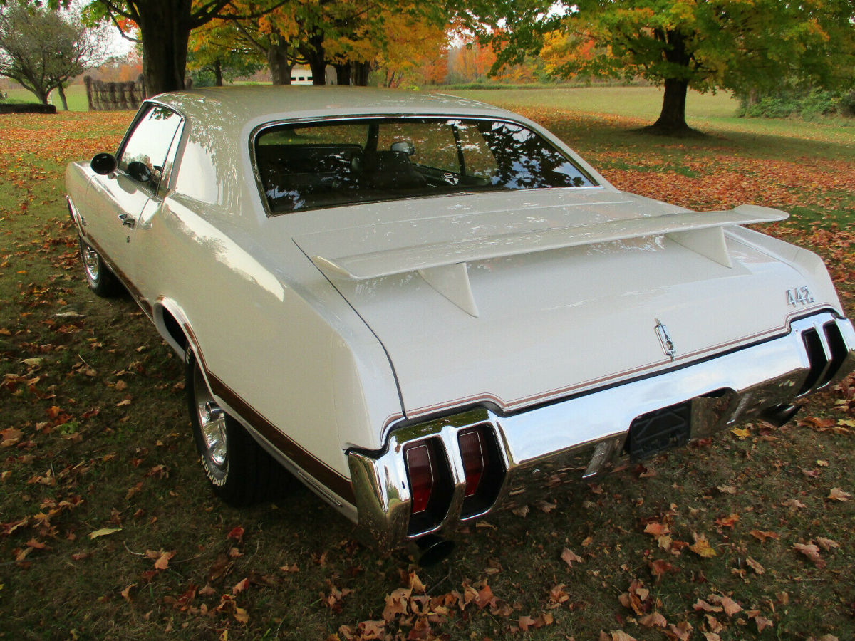 1970 Oldsmobile 442 - photo 2