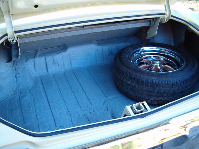 1970 Oldsmobile Cutlass convertible - photo 3