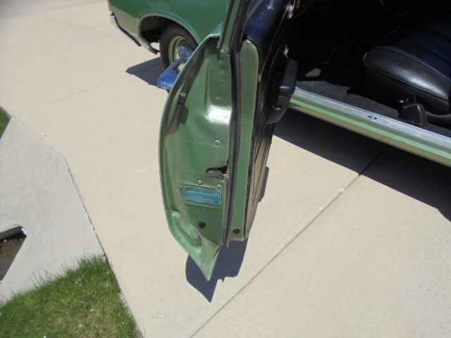 1970 Oldsmobile Cutlass no vinyl - photo 7