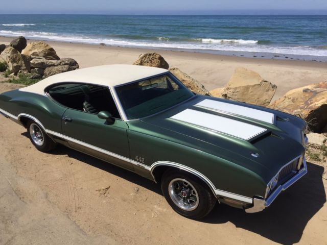 1970 Oldsmobile 442 4 speed 1970 Oldsmobile 442