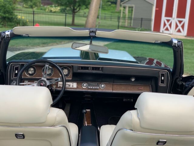 1970 Oldsmobile 442 442 Ebony Over Pea - photo 11