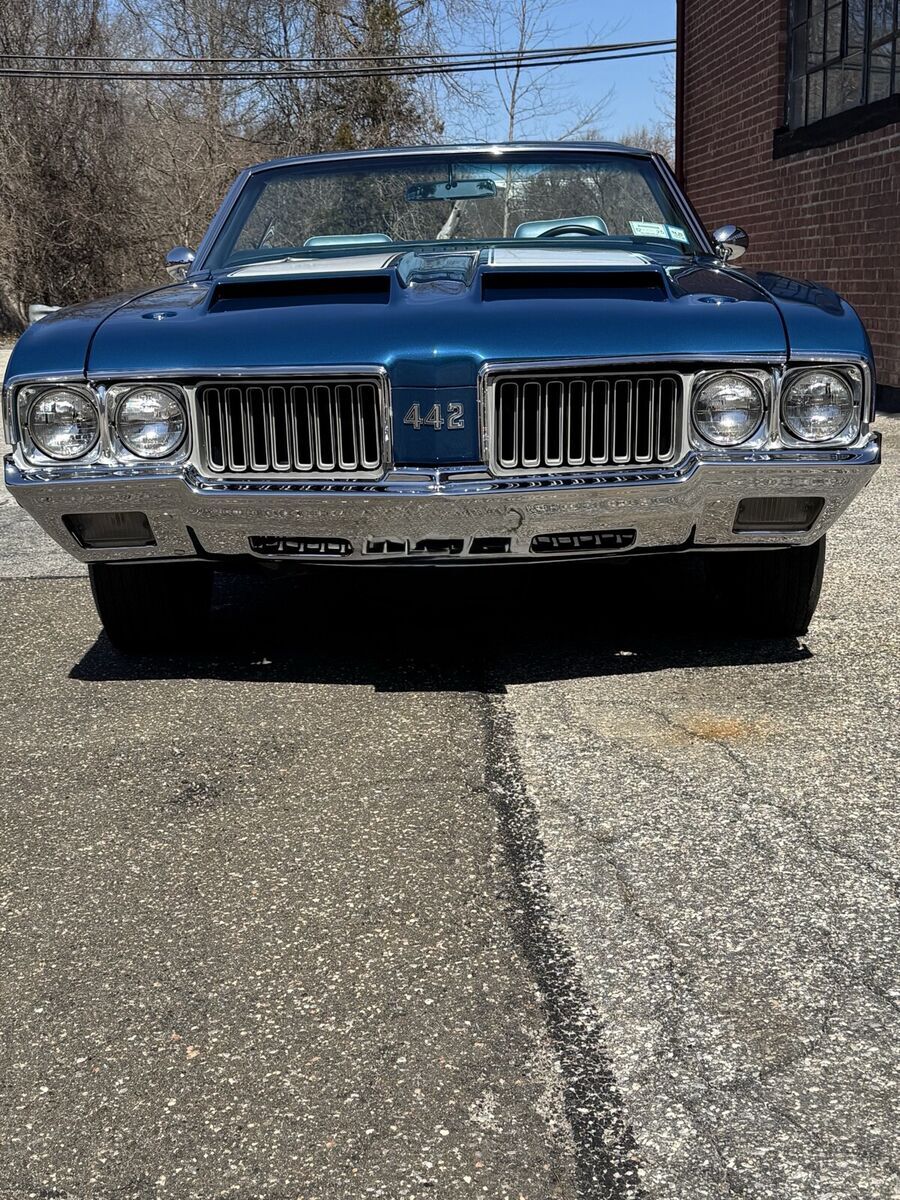 1970 Oldsmobile 442 - photo 2