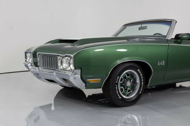 1970 Oldsmobile 442 Convertible - photo 4