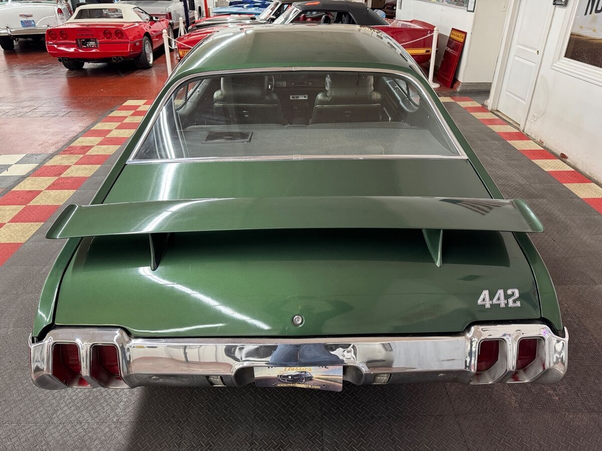 1970 Oldsmobile 442 - W-30 - ORIGINAL CONDITION - SAME OWNER FOR 45 YE - photo 12