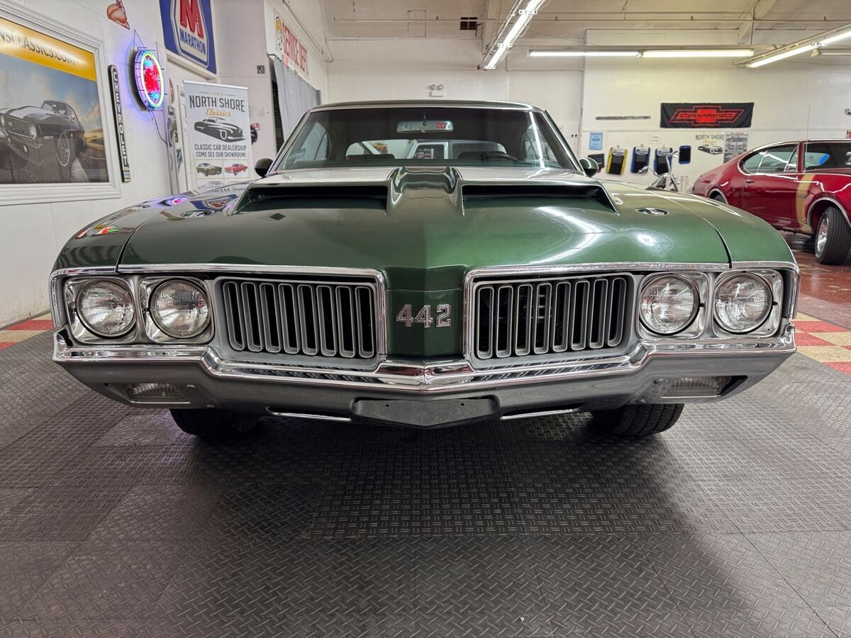 1970 Oldsmobile 442 - W-30 - ORIGINAL CONDITION - SAME OWNER FOR 45 YE - photo 7