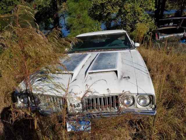 1970 Oldsmobile 442 (Needs full restoration) 1970 Oldsmobile 442