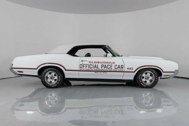 1970 Oldsmobile 442 Pace Car Convertible - photo 10