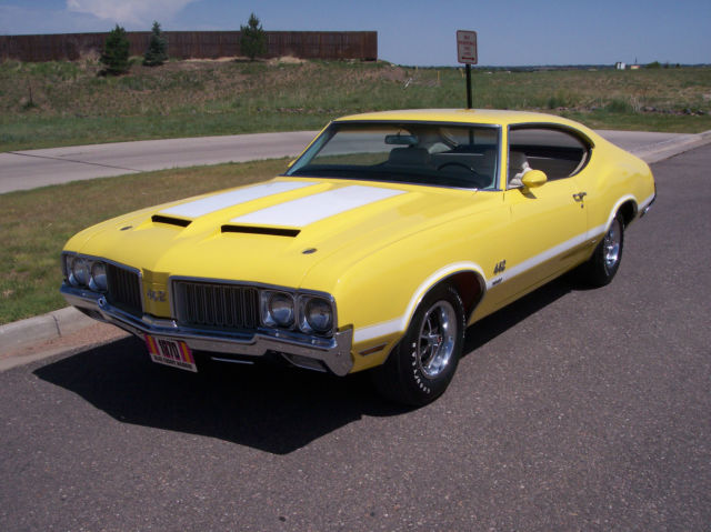 1970 Oldsmobile 442 Holiday Coupe - photo 3