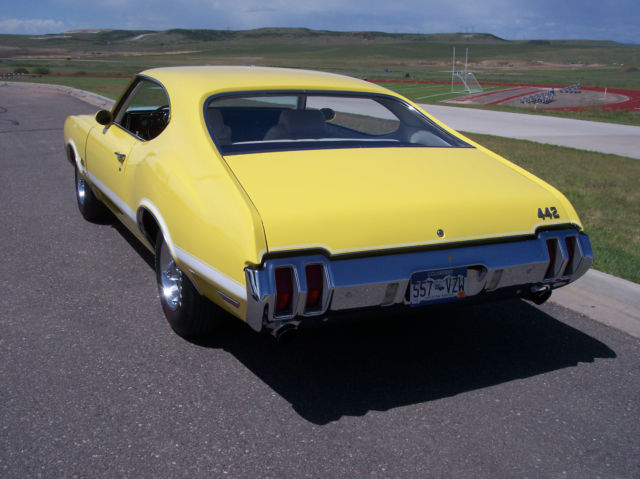 1970 Oldsmobile 442 Holiday Coupe - photo 4
