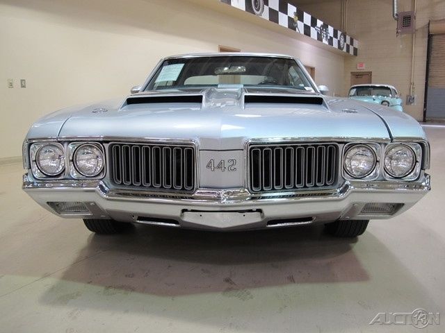 1970 Oldsmobile 442 W-30 - photo 2