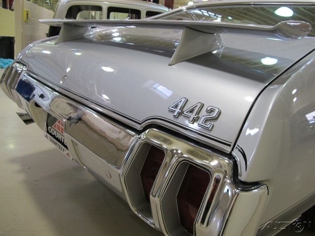 1970 Oldsmobile 442 W-30 - photo 9