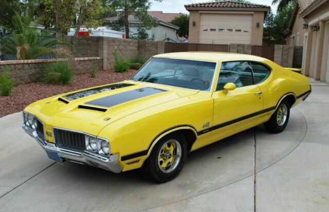 1970 Oldsmobile 442 Full Restoration, Air, Auto, Rare Colors, Stunning - photo 2