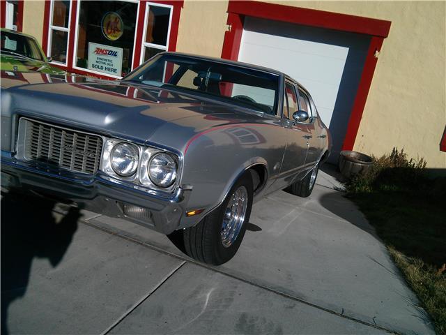 1970 Oldsmobile Cutlass 4 Door - photo 5