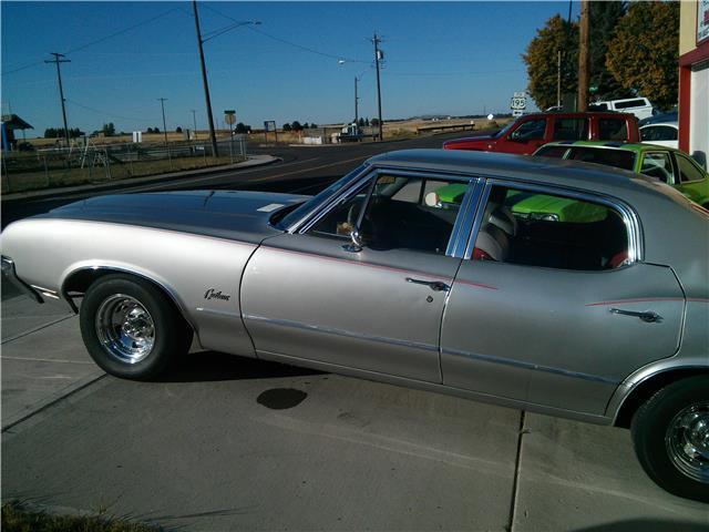 1970 Oldsmobile Cutlass 4 Door - photo 7