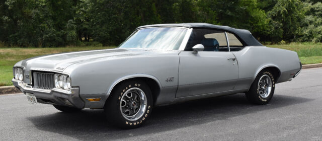 1970 Oldsmobile Cutlass 442 Convertible 455 V-8 Turbo 400 Excellent Cond. 1970 Oldsmobile Cutlass 442 Convertible 455 c.i. Turbo 400
