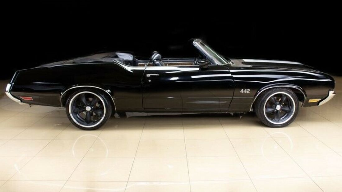 1970 Oldsmobile Cutlass 442 Convertible - photo 8