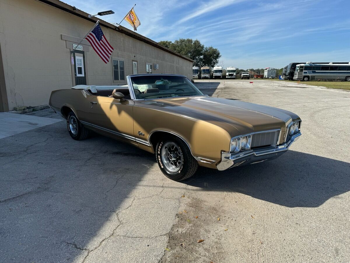 1970 Oldsmobile Cutlass convertible - photo 8