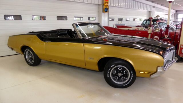 1970 Oldsmobile Cutlass -- - photo 2
