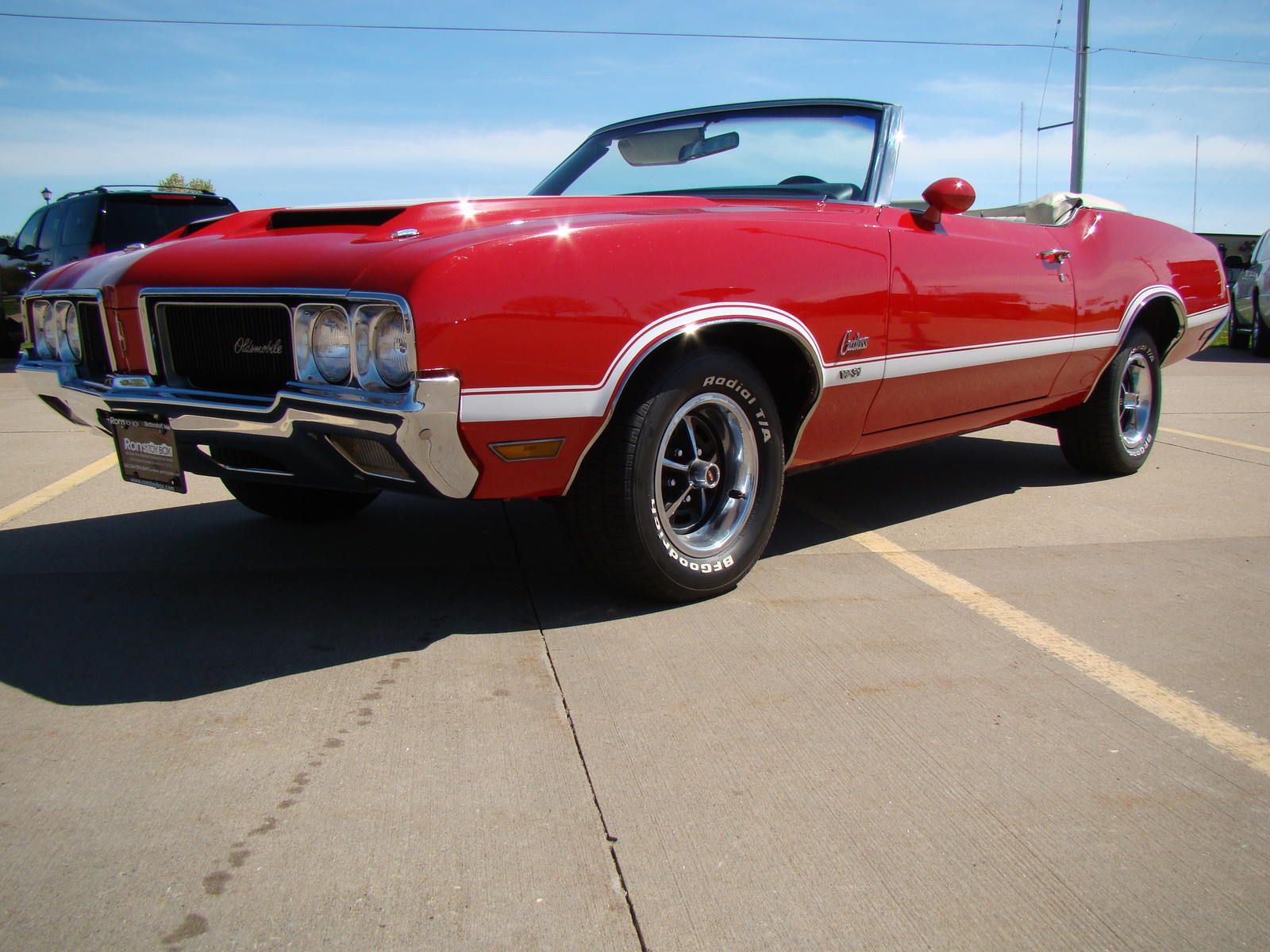 1970 Oldsmobile Cutlass Convertible Runs and Drives Greats! Awesome Color Combo 1970 Oldsmobile Cutlass