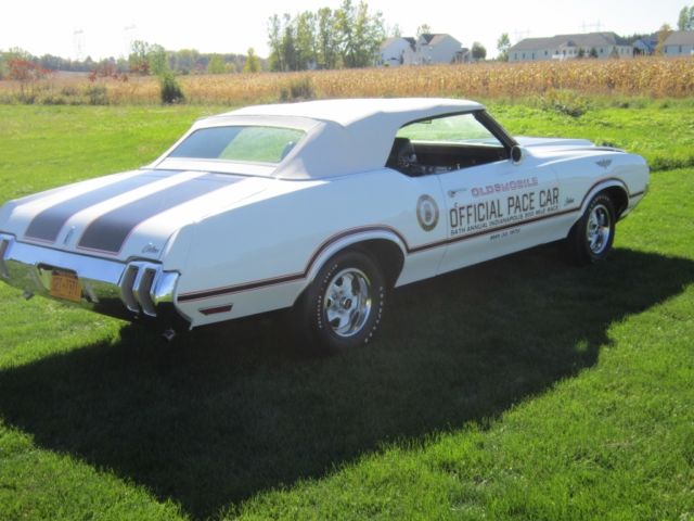 1970 Oldsmobile Cutlass Pace Car - photo 4