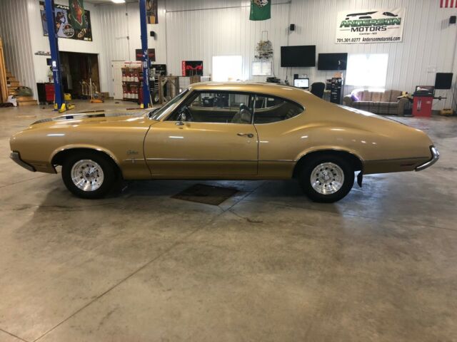 1970 Oldsmobile Cutlass S - photo 4