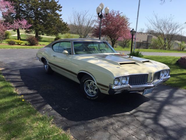 1970 Oldsmobile Cutlass - photo 2