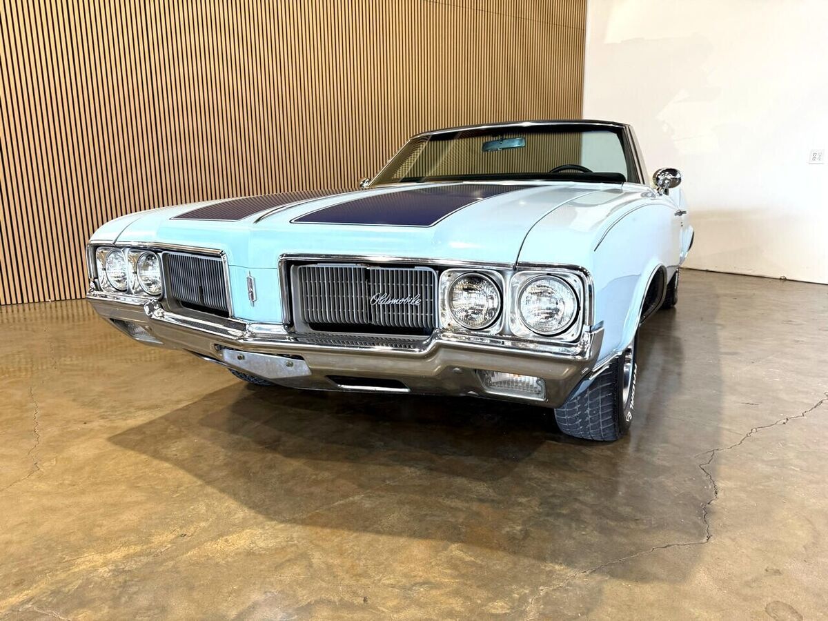 1970 Oldsmobile Cutlass 2dr Convertible - photo 4