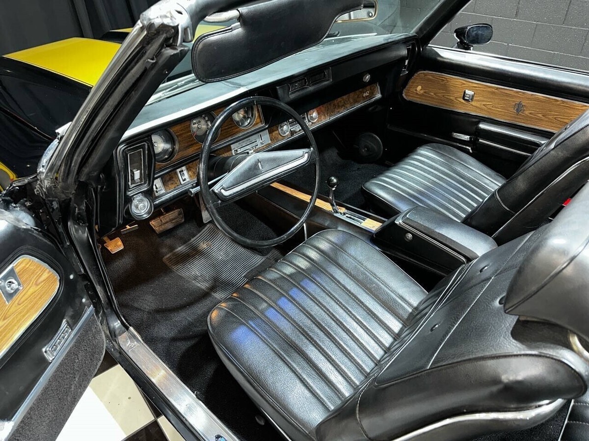 1970 Oldsmobile Cutlass 455cid V8 AUTO BUCKETS GAUGES FUN CONVERTIBLE - photo 3