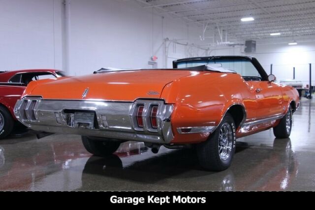 1970 Oldsmobile Cutlass Supreme Convertible - photo 11