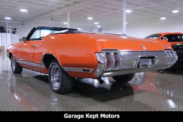 1970 Oldsmobile Cutlass Supreme Convertible - photo 6