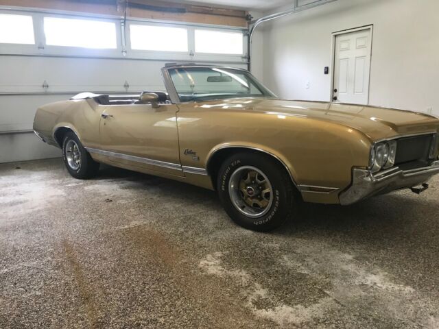 1970 Oldsmobile Cutlass - photo 3