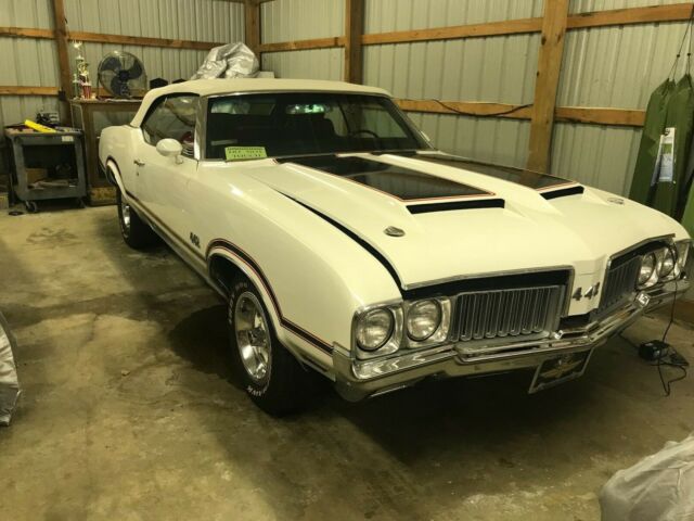 1970 Oldsmobile Cutlass Y74 Pace Car. Real Festival Car - photo 13