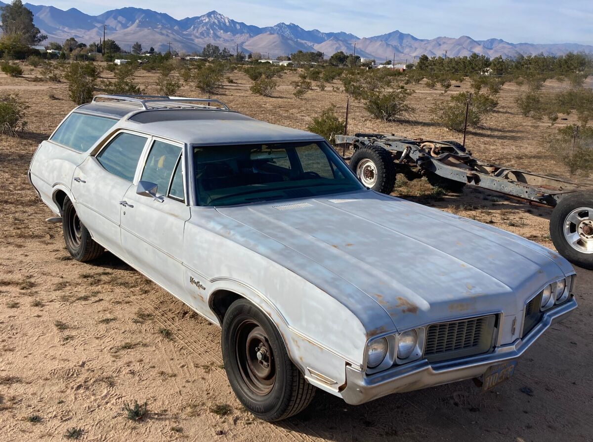 1970 Oldsmobile Vista cruiser, wagon, classic car 1970 Oldsmobile Vista Cruiser