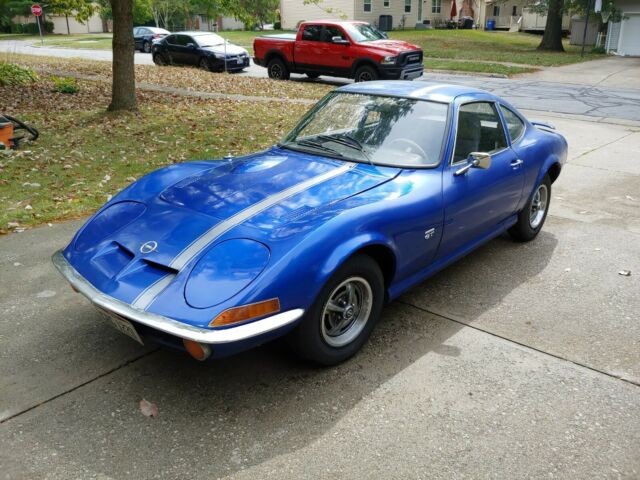 1970 Opel GT sports car restored new brakes, clutch, tires, carburetor 1970 Opel 1900 GT