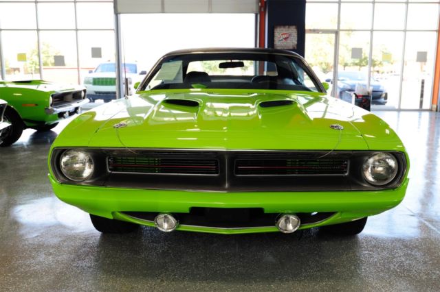 1970 Plymouth Barracuda lime light 4 speed matching numbers engine and tranny 1970 Plymouth Barracuda cuda--