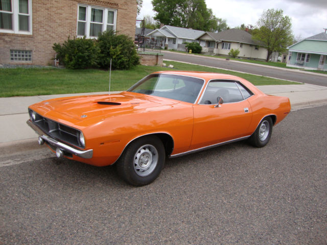 1970 Plymouth Cuda MATCHING NUMBERS 383 HP automatic Benchseat NO RESERVE 1970 Plymouth Barracuda