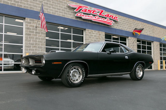 1970 Plymouth Cuda Numbers Matching 440 6-Pack Factory Black / Black 1970 Plymouth Barracuda