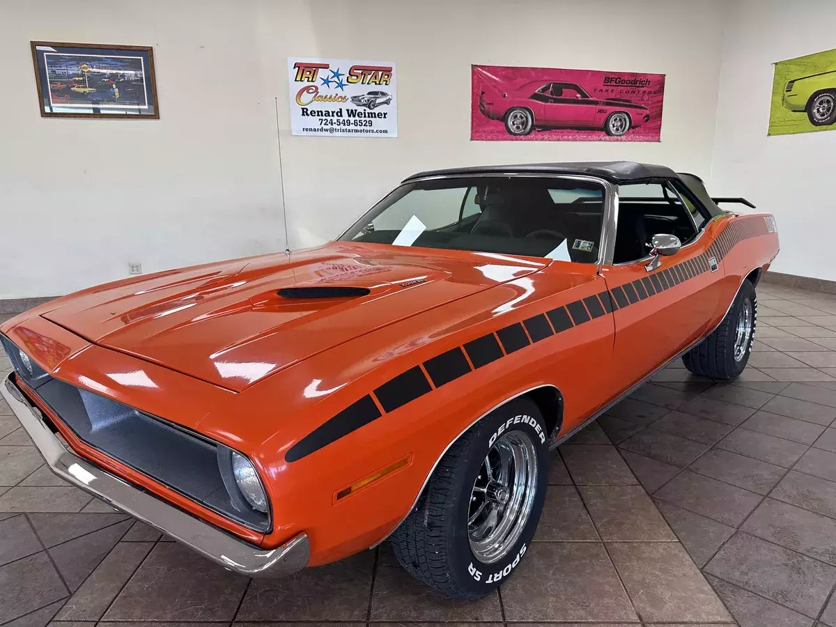 1970 Plymouth Cuda Orange Convertible w/ 383 V8 & 1970 Plymouth Cuda