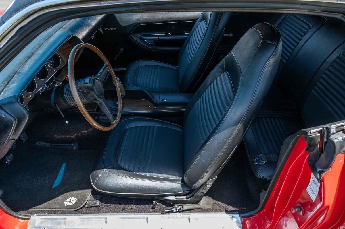 1970 Plymouth Cuda V-Code 440 Six-Pack – 4-Speed, Galen Govier Docume - photo 11