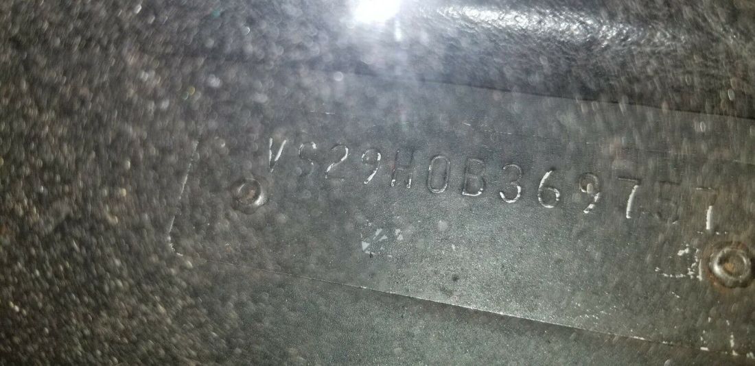 1970 Plymouth Duster 340 H code bucket seats with floor shift - photo 5