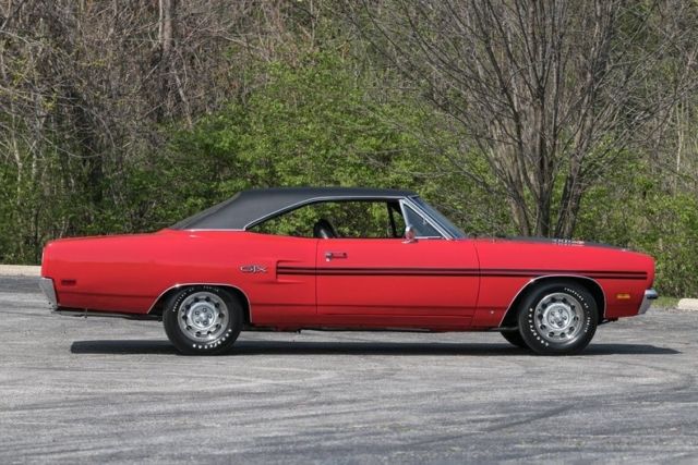 1970 Plymouth GTX 440 6-Pack V-Code - photo 11