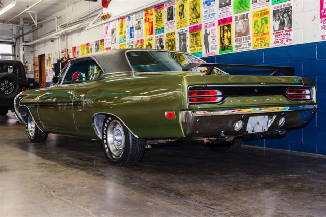 1970 Plymouth GTX Real GTX 440 Air Grabber Hood - photo 7