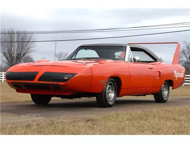 1970 Plymouth - NASCAR Superbird Registered 440 CI V-8 Super Commando Engine 1970 Plymouth Superbird