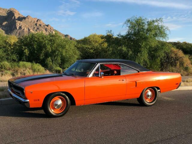 1970 Plymouth Road Runner 383 4 speed 1970 Plymouth Road Runner