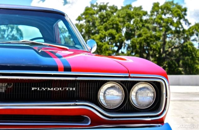 1970 Plymouth Road Runner 440 V8 / 300 MILES / Restored!! - photo 11