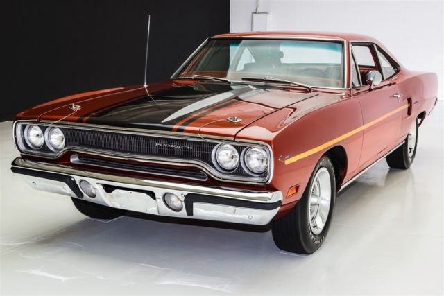 1970 Plymouth Road Runner 426 Hemi, 4 Speed Air Grabber Hood - photo 4