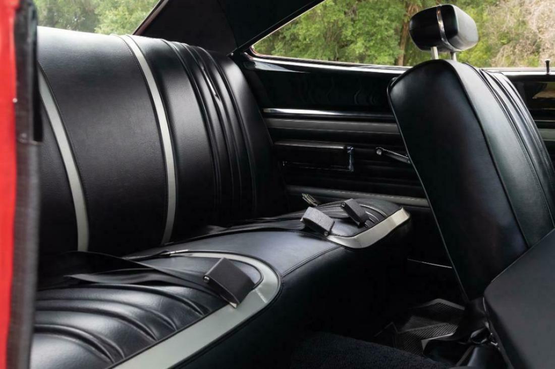 1970 Plymouth Road Runner 440 6 Pack 4 Speed - photo 13