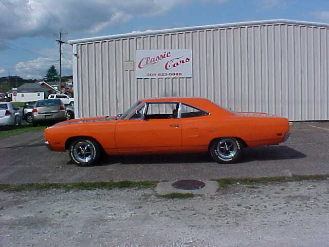 1970 PLYMOUTH ROADRUNNER MATCHING NUMBERS-- 1970 Plymouth Road Runner ROADRUNNER