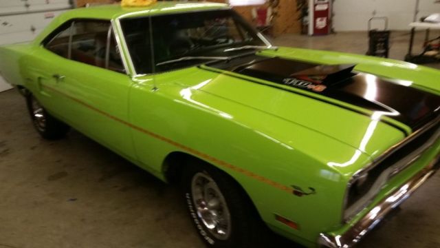 1970 plymouth roadrunner Six Pack 1970 Plymouth Road Runner Black