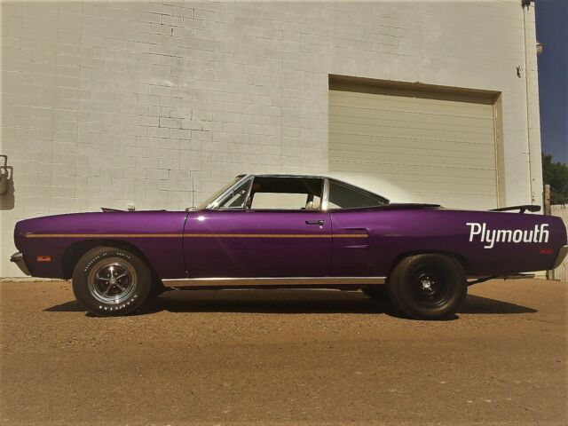 1970 Plymouth Roadrunner,440-6bbl(V-CODE),4sp,AirGrabber,MINT,Nicest anywhere. 1970 Plymouth Road Runner
